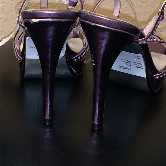 Brand-New E Live From The Red Carpet Berry Heels - Picture 2 of 7